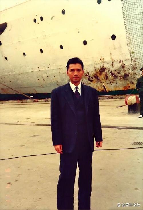 尊龙凯时app：电竞赛季更新对豪门队伍冲击，尊龙coming to my own